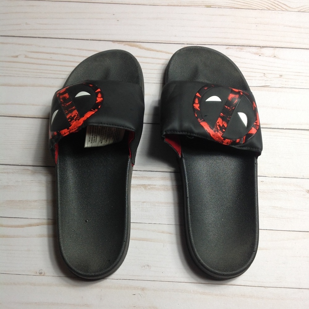 Deadpool men's slides in large